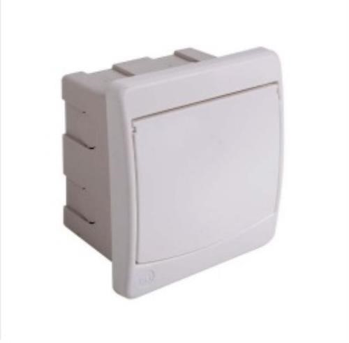 Quadro de Distribuição de Sobrepor 4 DIN / 3 NEMA Branco Bet